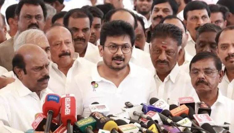 “தவெக அமைச்சர்கள் தங்கள் துறைக்கு பதில் அளிக்க மறுக்கிறார்கள்” - உதயநிதி ஸ்டாலின் விமர்சனம்